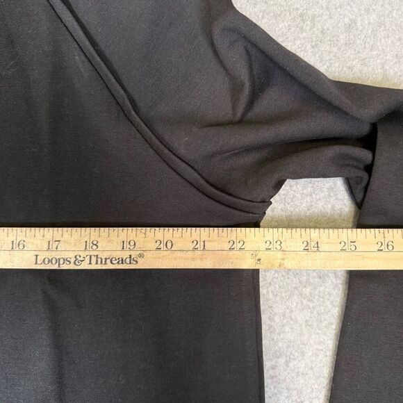 Chicos Zenergy Womens Size 2 US 12/14 Cut Out Knit Top Black Long Sleeve NWT - Picture 3 of 8